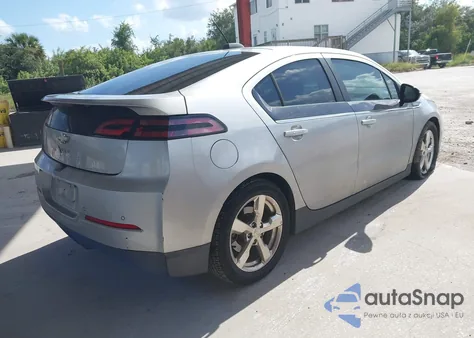 2015 Chevrolet Volt из США, поврежденный, VIN 1G1RB6E47FU106018